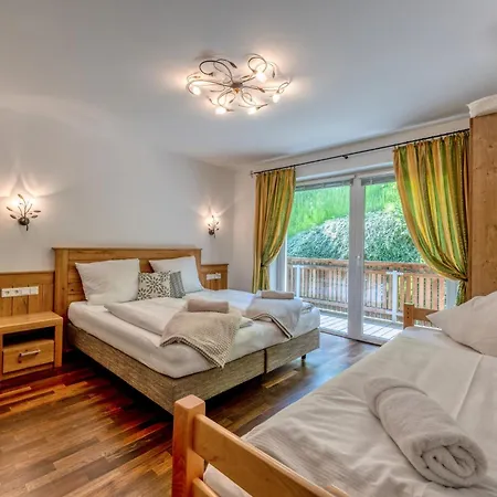 Apartment Eichenhof 10 Zell am See